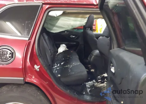 2015 Jeep Cherokee Latitude из США, поврежденный, VIN 1C4PJMCS7FW774008